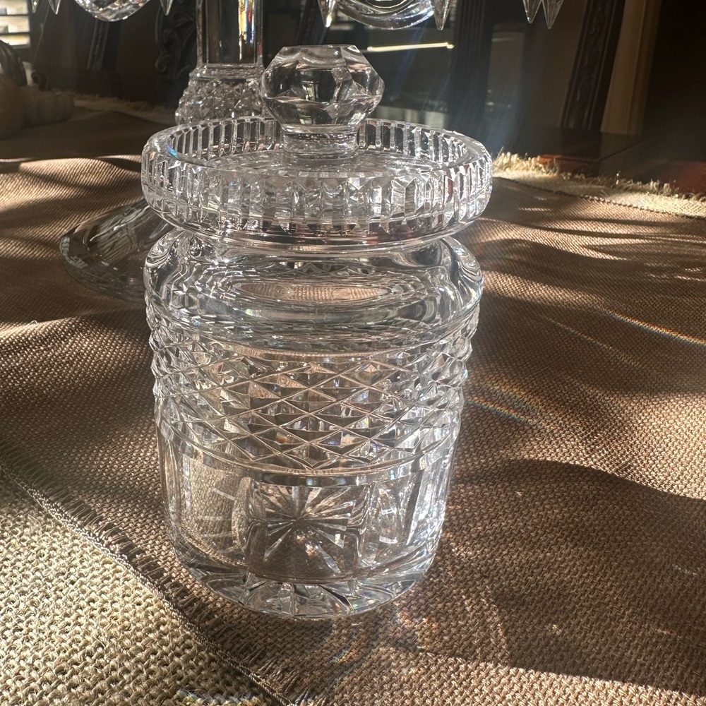 Crystal Conister